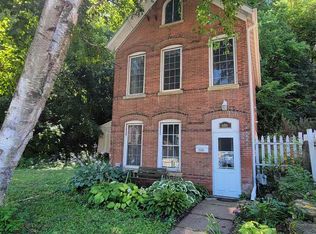 606 W Locust St, Dubuque, IA 52001