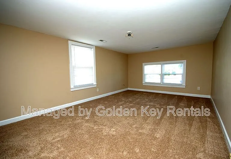 206 S Spence Ave — Photo 5