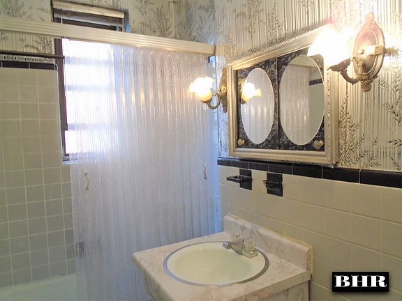 5th image of 2171 Bragg St APT 3H