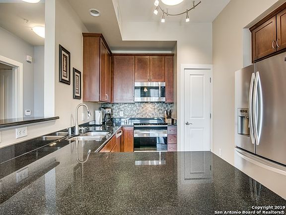 5th image of 7342 Oak Manor Dr