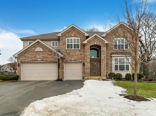 5700 Brentwood Dr, Hoffman Estates, IL