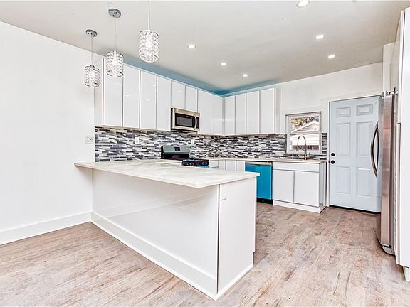 5th image of 1408 E 58th St