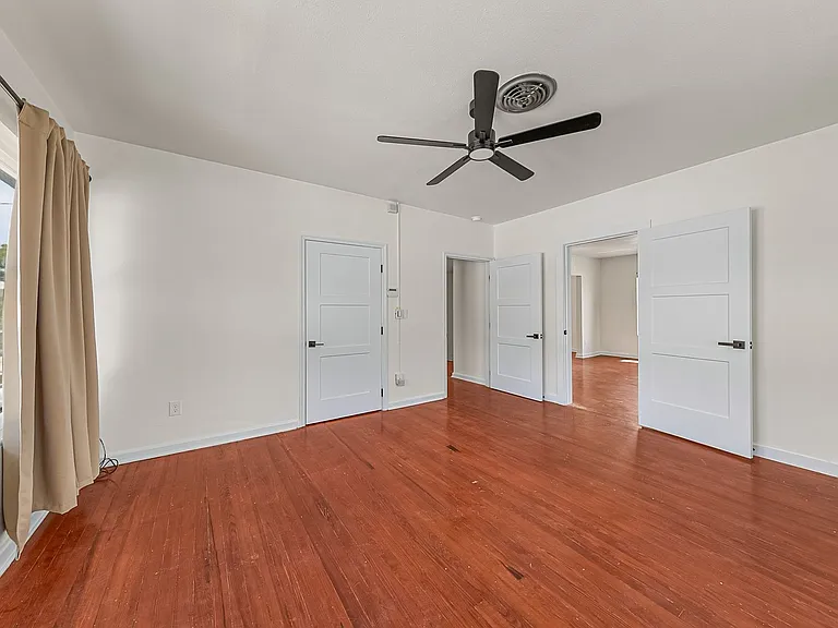 1008 Strawbridge — Photo 24