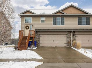 135 N Park Ridge Rd, North Liberty, IA 52317