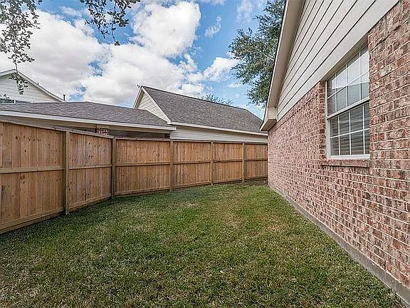 313 Winding Oak Ln S — Photo 11