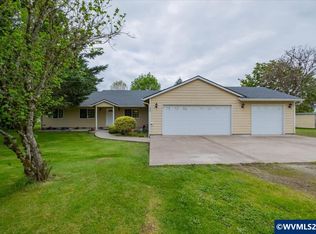 1396 Cascade Dr, Lebanon, OR 97355