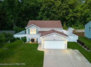 376 Spicetree Ln, Mason, MI 48854
