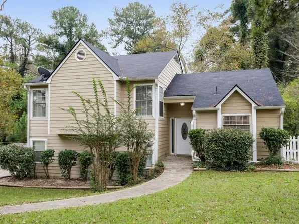 5655 Salem Rd, Lithonia, GA 30038