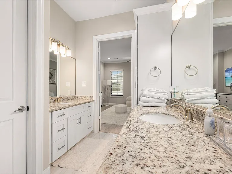 3334 Beverly Forest Dr — Photo 18