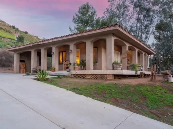 11381 Reidy Canyon Pl, Escondido, CA 92026