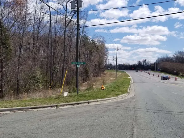 5101 Burlington Rd #44, Greensboro, NC 27405