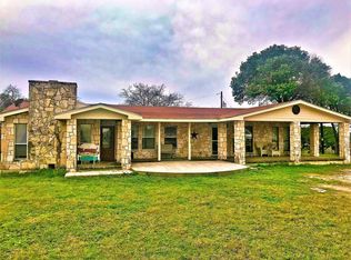 203 Hilltop Dr, Ingram, TX 78025