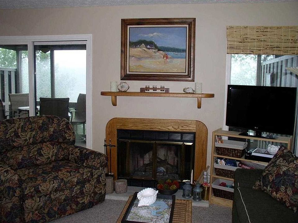 1st image of 1958 E Waters Edge Dr