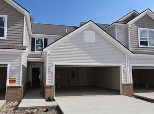 1105 Saltsprings Dr, Saline, MI 48176