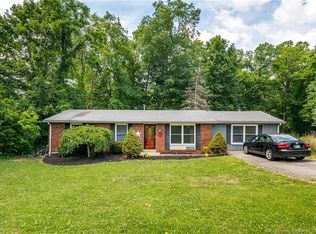 9216 Nina Dr, Georgetown, IN 47122