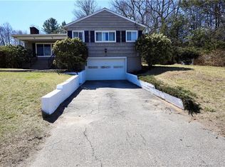 415 Bunker Hill Ave, Waterbury, CT 06708