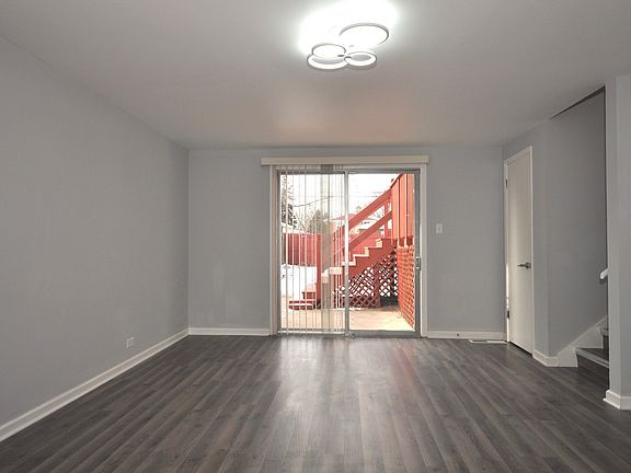 5th image of 14334 Dorchester Ave