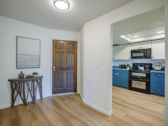 5th image of 3518 Dover Dr