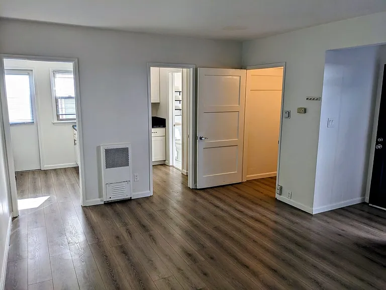 208 Granada Ave — Photo 1