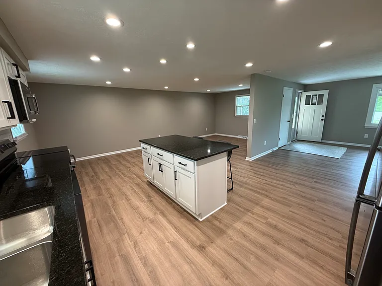 8122 Oyler Cir NW #8122 — Photo 6