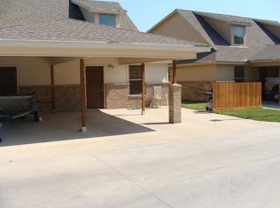 127 Meadow Park Cir, Lacy Lakeview, TX 76705