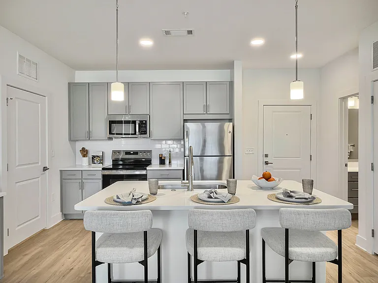 Welcome to the Residences at Sawmill - Luxury Apartment Homes Now Leasing in Summerville, SC