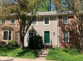 5703 Walnut Wood Ln, Burke, VA 22015