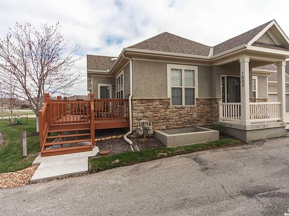 2250  Lake Pointe Dr Lawrencde, KS listing photo #3