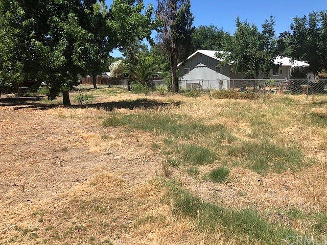 1st image of 404 Mariposa Ave