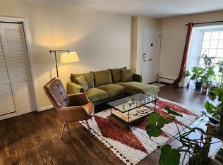 1116 E Singer Cres #1, Milwaukee, WI 53212