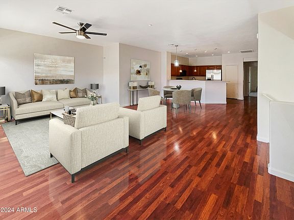 2nd image of 805 S SYCAMORE -- #222