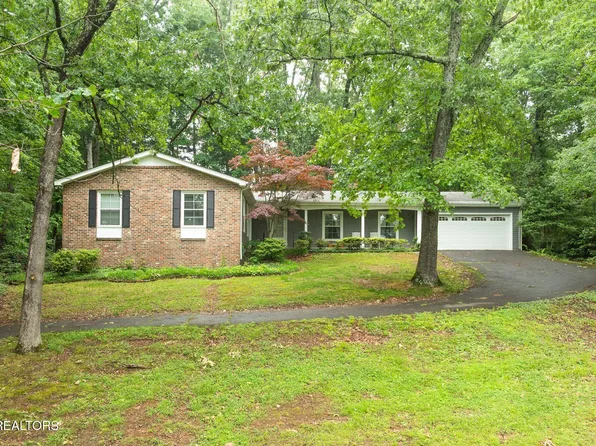 106 Morgan Rd, Oak Ridge, TN 37830