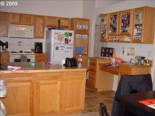 2nd image of 75 Park Village Dr