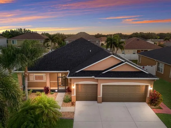 10835 Carloway Hills Dr, Wimauma, FL 33598