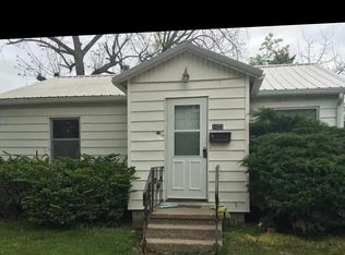 1023 S Massachusetts Ave, Sedalia, MO 65301