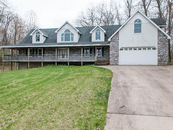 3rd image of 14684 Petal Ln