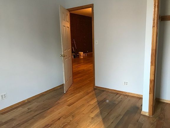 3rd image of 540 Grand St APT 3L