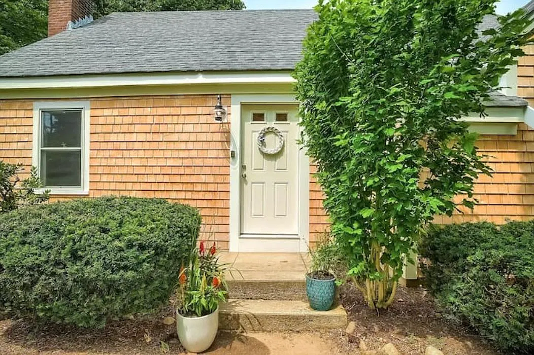 30 Curtis St — Photo 1