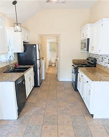 625 Nancy St — Photo 6