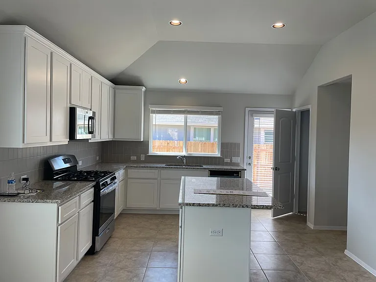 203 Living Reef Dr — Photo 3
