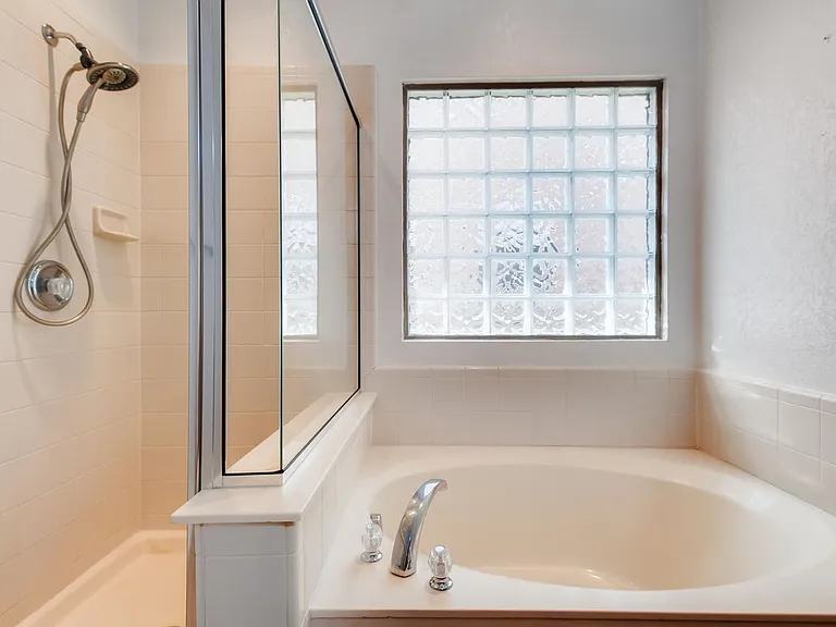 6607 Shadden Oaks — Photo 18