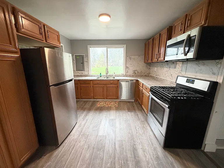 20500 McKishnie St — Photo 7