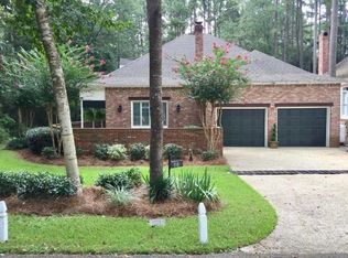 16 Moss Point Rd, Hattiesburg, MS 39402