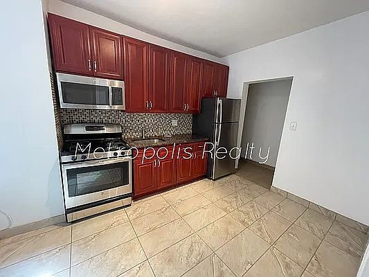 1st image of 24-21 29th St #2F