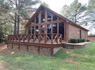 1013 Chickasaw Dr, Crystal Springs, MS 39059