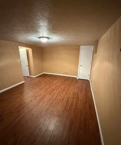 1377 Broadway Ave — Photo 1