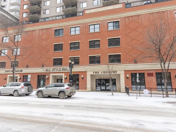 10180 104th St NW #1007, Edmonton, AB T5J 1A7