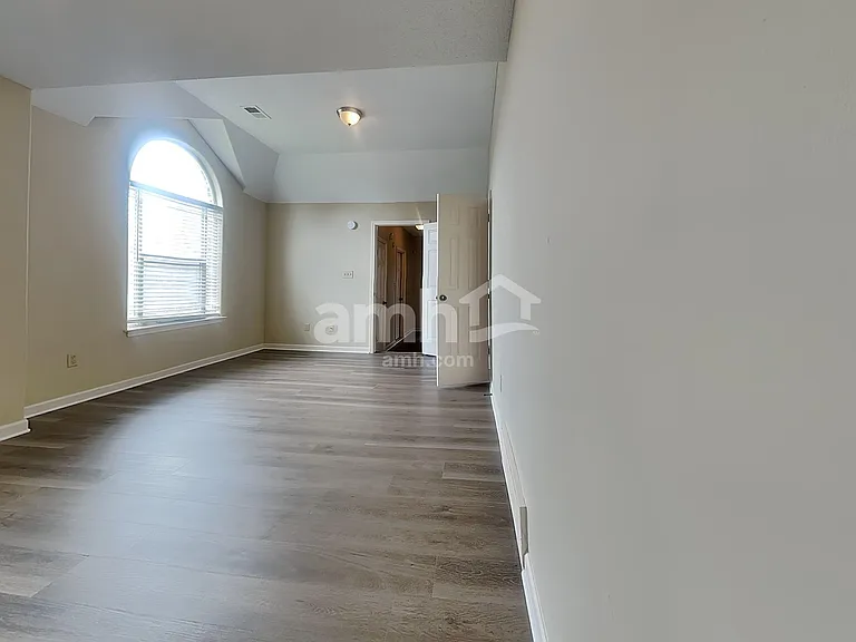 5106 Guffin Rd — Photo 23