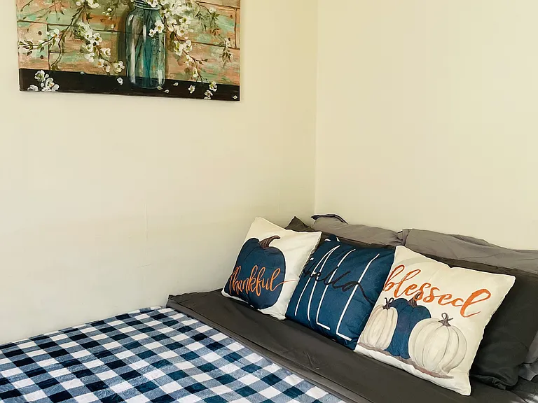 7845 Montgomery Ave #5 — Photo 6