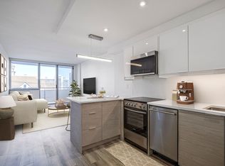 Durand Village, Hamilton, ON L8P 1T8